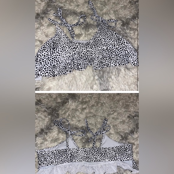 5 bathing suit tops (sold together) all size mediums. All in Great condition - Picture 4 of 5